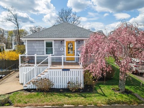 Photo of 107 Lenox St, Quincy, MA 02169 (MLS # 73504814)