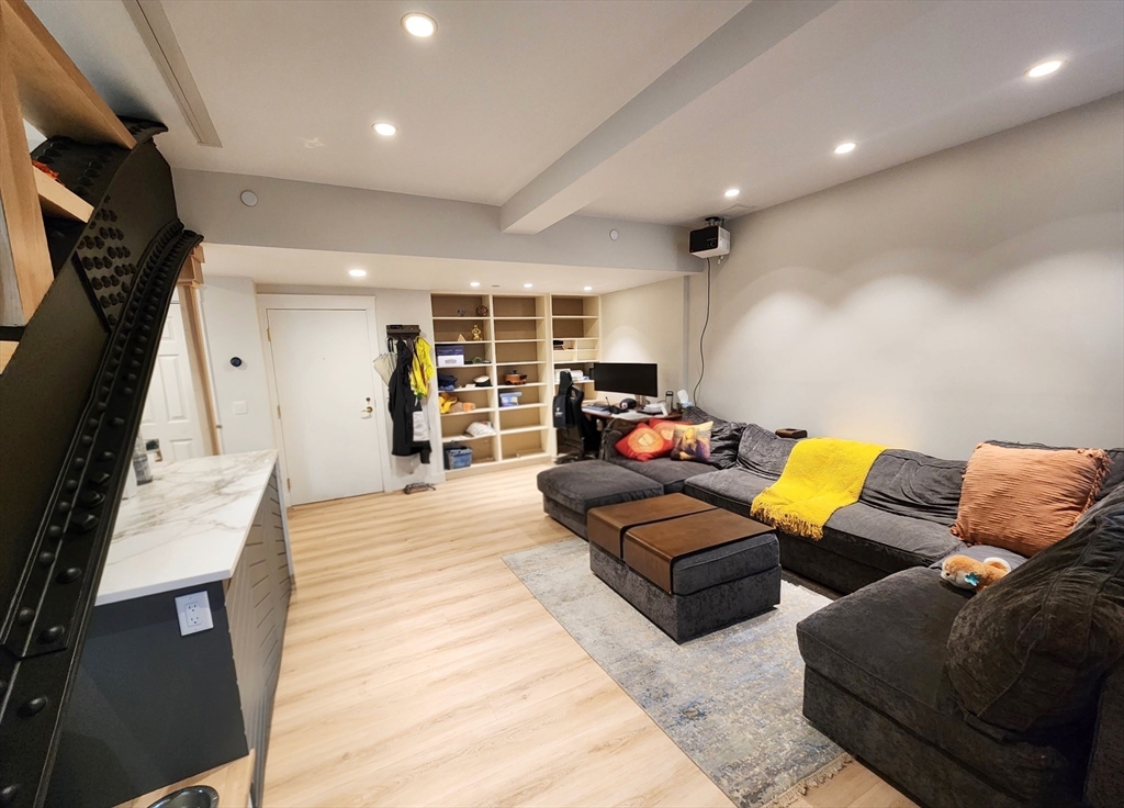 416 Commonwealth Ave 408