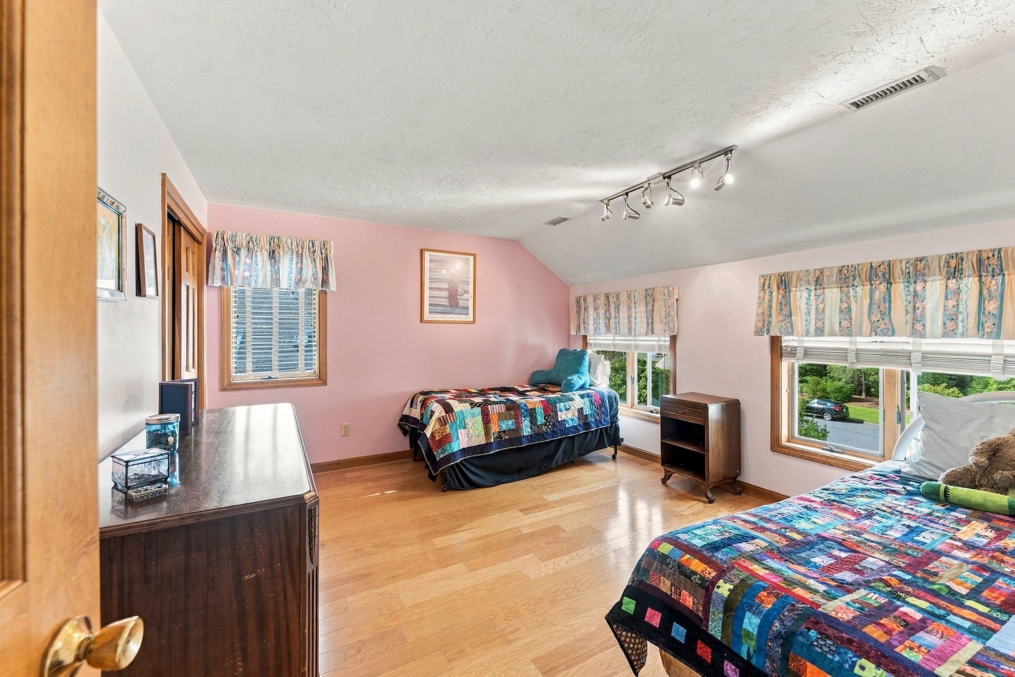 48 Hickory Dr, Worcester, MA, 48 Hickory Dr, Worcester, MA Photo #31