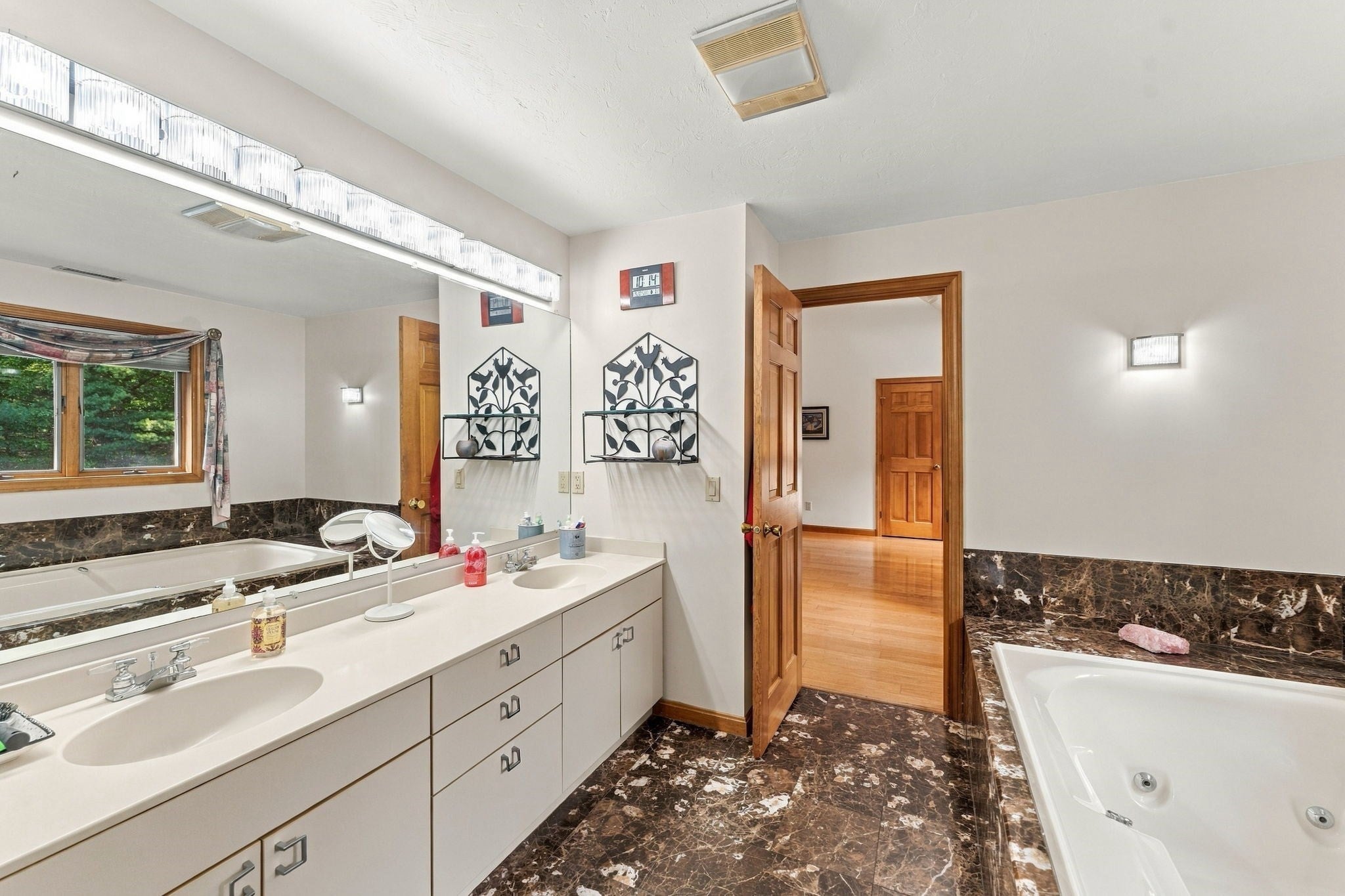 48 Hickory Dr, Worcester, MA, 48 Hickory Dr, Worcester, MA Photo #27