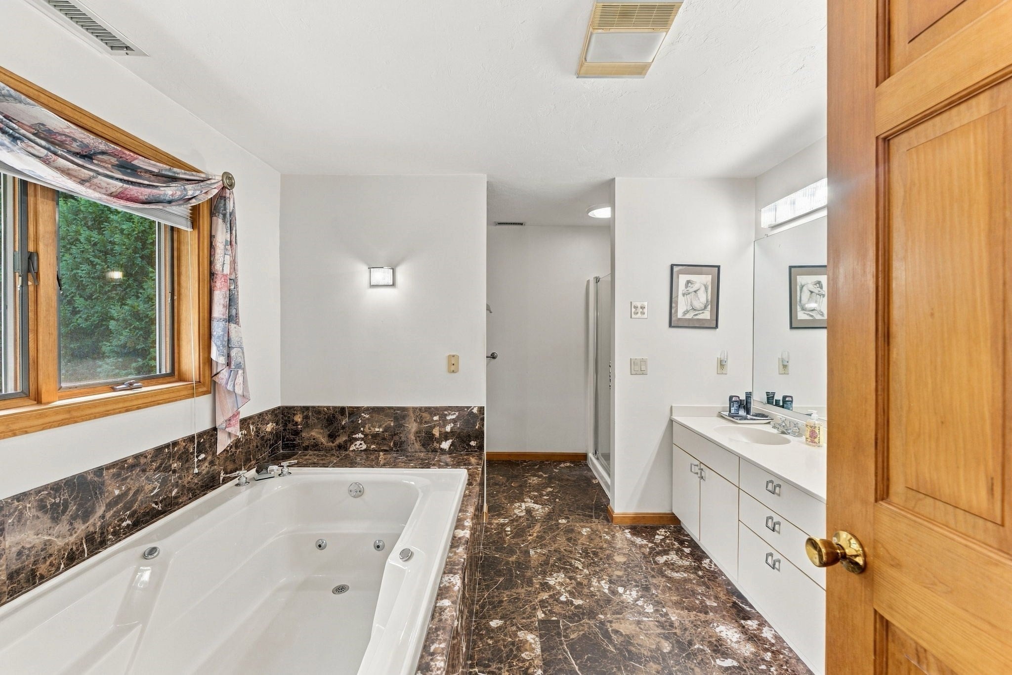 48 Hickory Dr, Worcester, MA, 48 Hickory Dr, Worcester, MA Photo #25