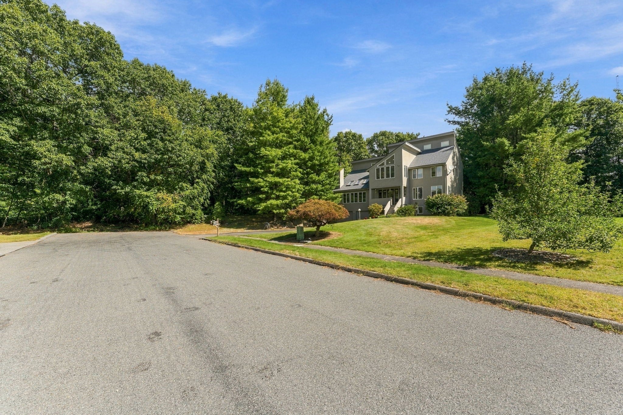 48 Hickory Dr, Worcester, MA, 48 Hickory Dr, Worcester, MA Photo #34
