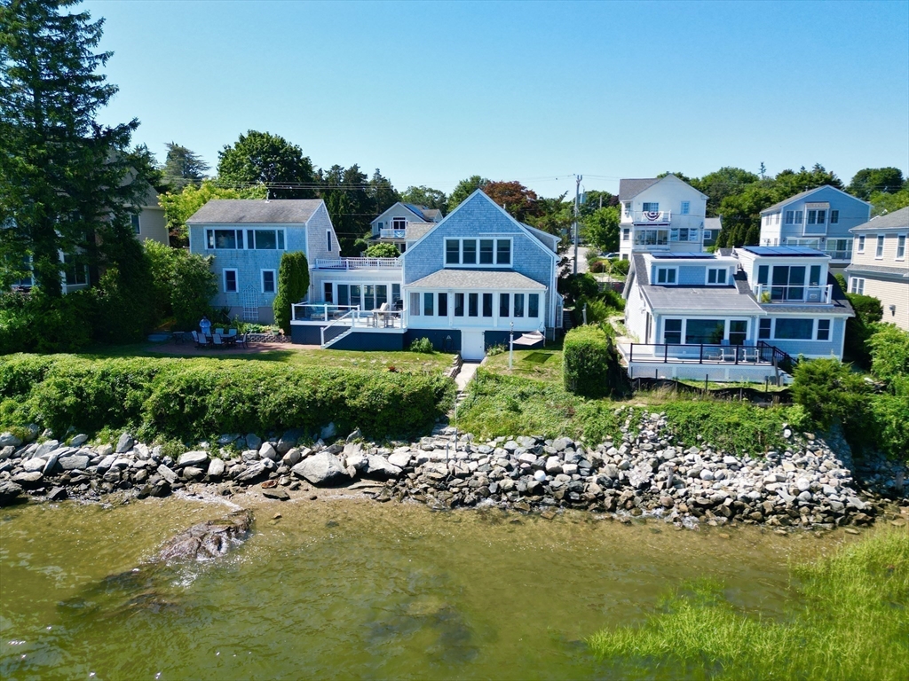 12 Shore Dr