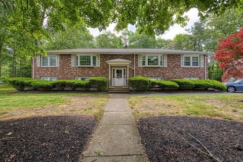 Photo of 100 Mary Lane #1, Bridgewater, MA 02324 (MLS # 73528632)