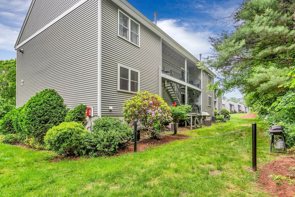 124 Tennis Plaza Rd 2