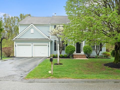 118 Palomino Dr North Andover MA 01845