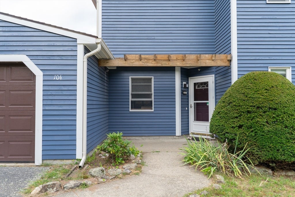 104 Brunnell Ave #104, Brookfield, MA, 104 Brunnell Ave #104, Brookfield, MA Photo #3
