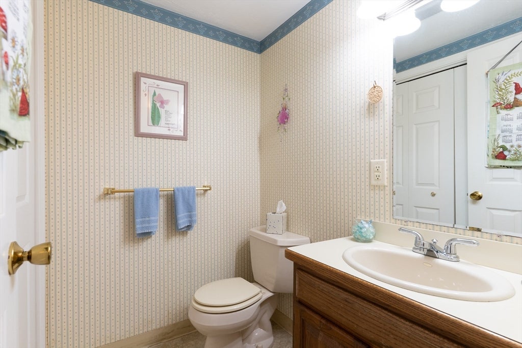 104 Brunnell Ave #104, Brookfield, MA, 104 Brunnell Ave #104, Brookfield, MA Photo #12