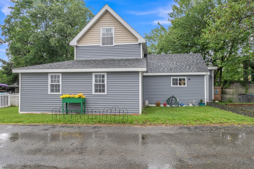 21 Myrtle Ave