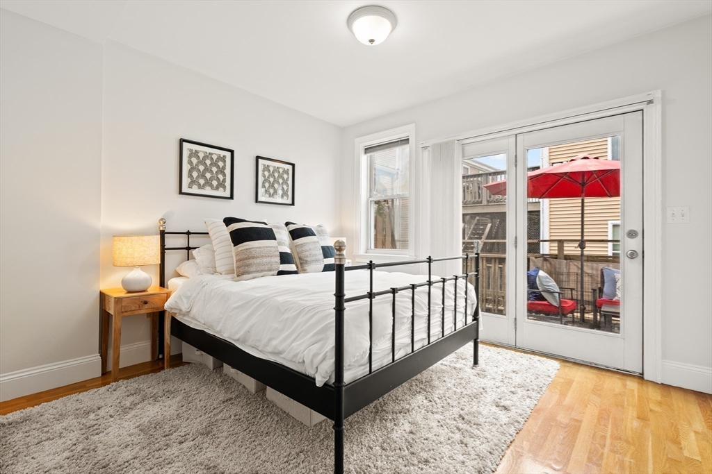 Boston, Massachusetts 02127, United States, 1 Bedroom Bedrooms, ,1 BathroomBathrooms,Residential,Pending,139130