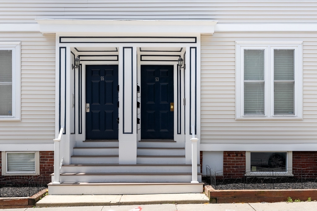 Boston, Massachusetts 02127, United States, 1 Bedroom Bedrooms, ,1 BathroomBathrooms,Residential,Pending,139130