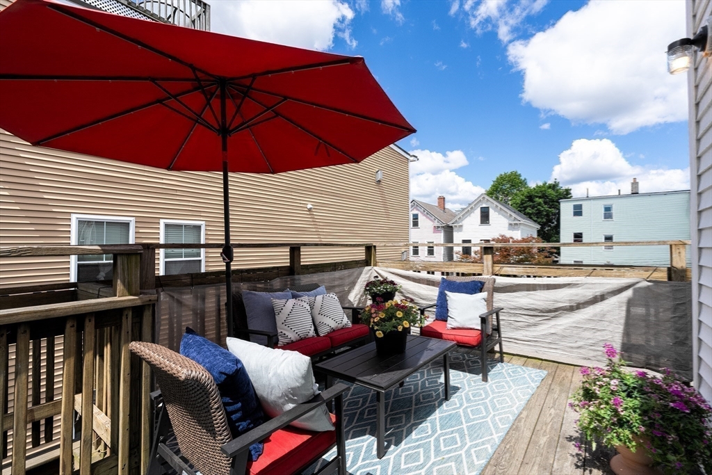 Boston, Massachusetts 02127, United States, 1 Bedroom Bedrooms, ,1 BathroomBathrooms,Residential,Pending,139130