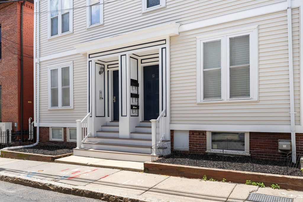 Boston, Massachusetts 02127, United States, 1 Bedroom Bedrooms, ,1 BathroomBathrooms,Residential,Pending,139130