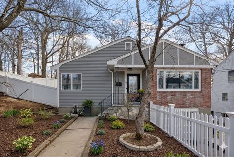 25 Clearwater Rd Brookline MA 02467