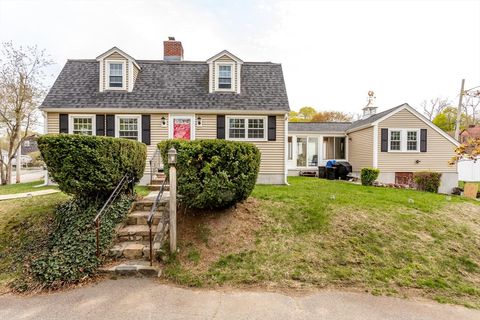 19 Willow Ave Weymouth MA 02191