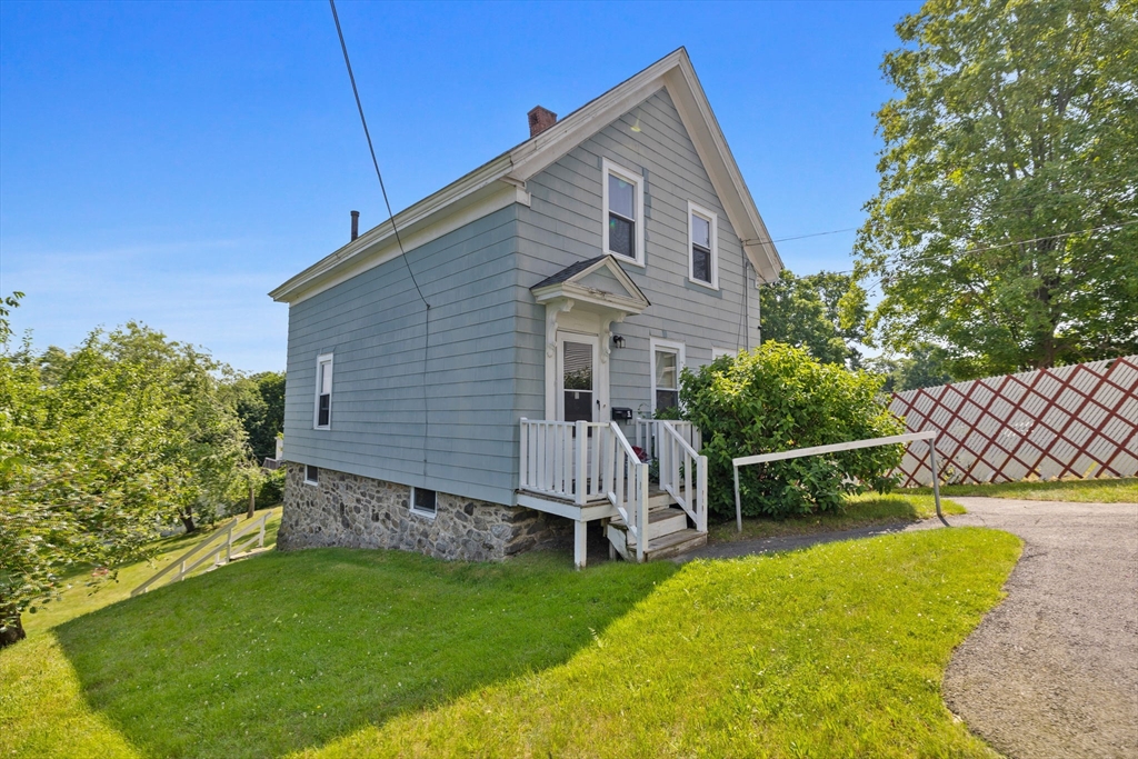 31 Woodland St