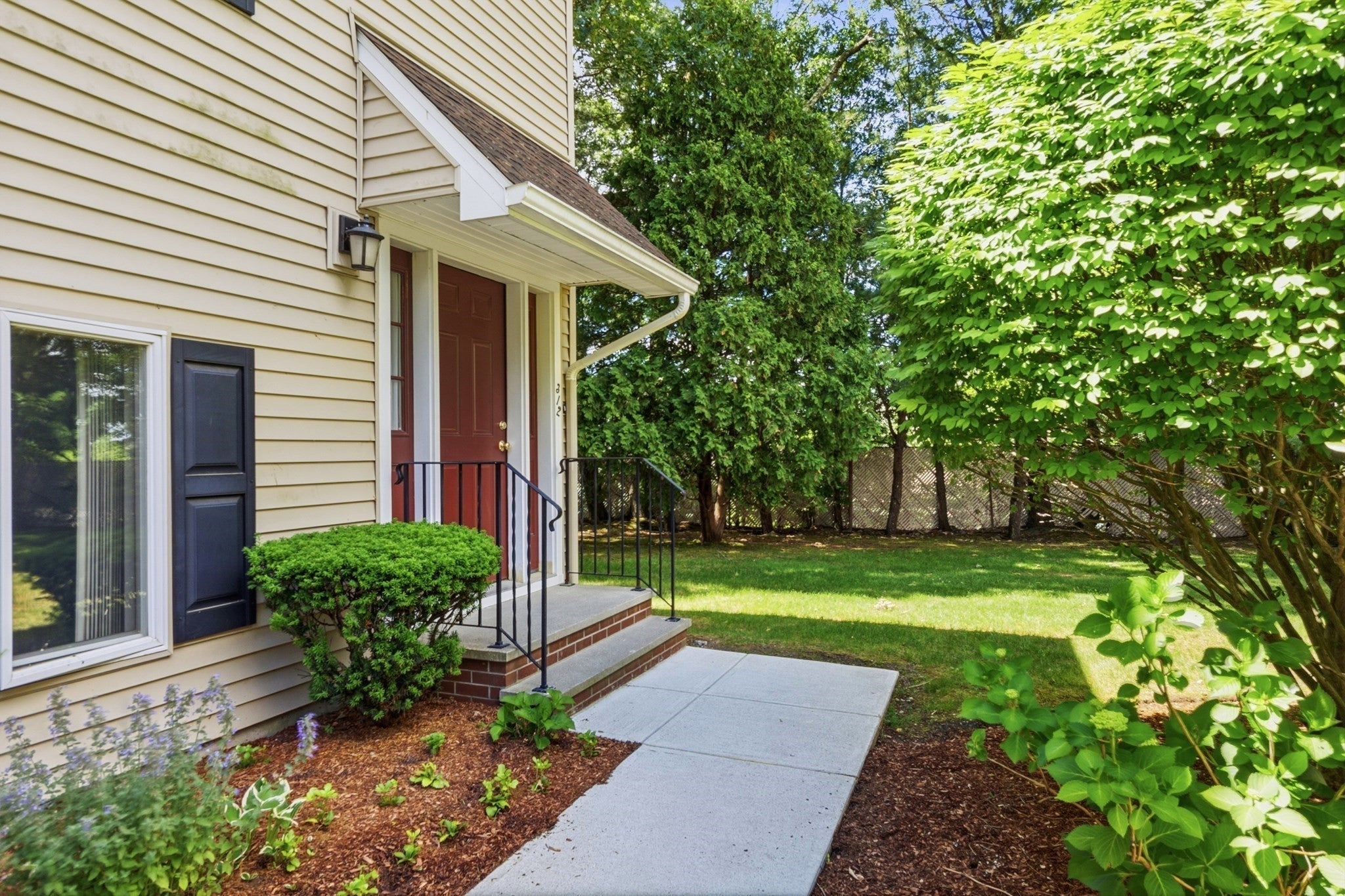 305 Salem St 312