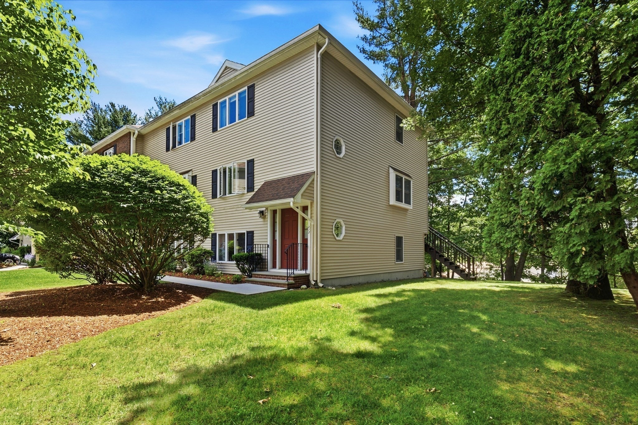 305 Salem St 312, Woburn MA 01801