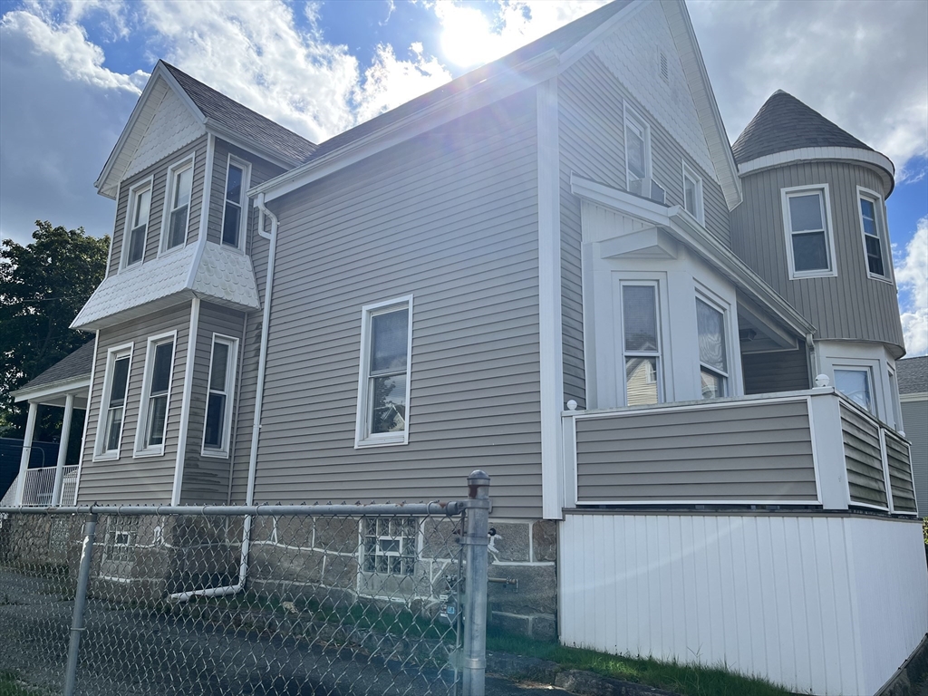 66 Parker St