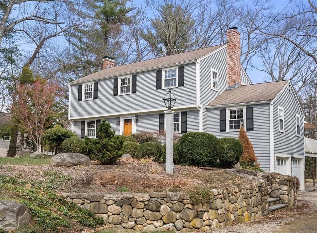 70 Pokonoket Ave