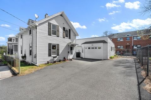 Photo of 12 Lowell Place #1, Waltham, MA 02453 (MLS # 73479266)
