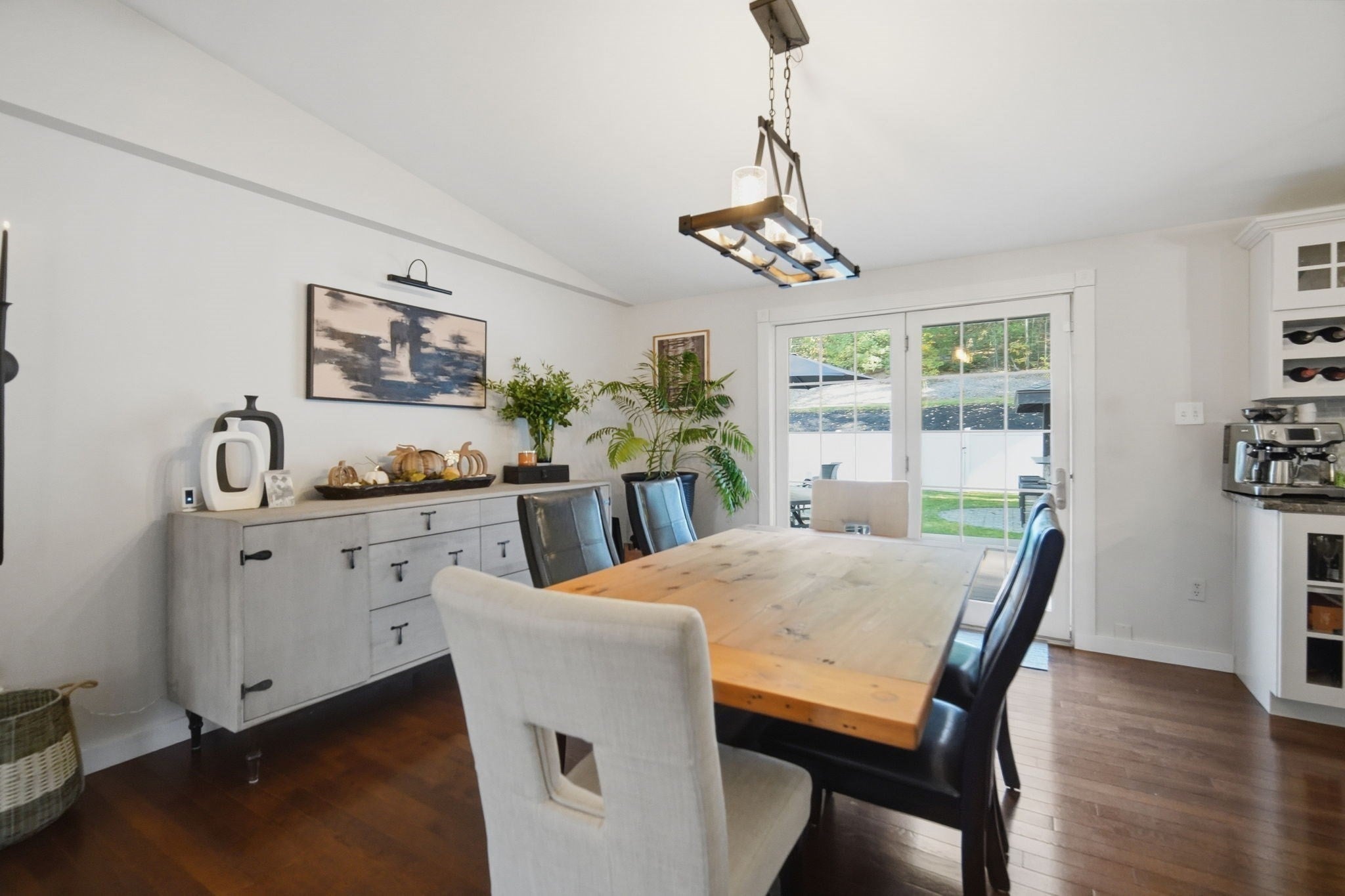 60 E Brimfield Rd, Holland, MA Photo #13