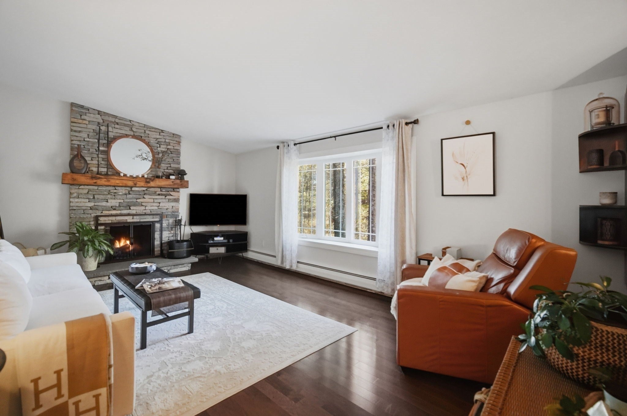 60 E Brimfield Rd, Holland, MA Photo #15