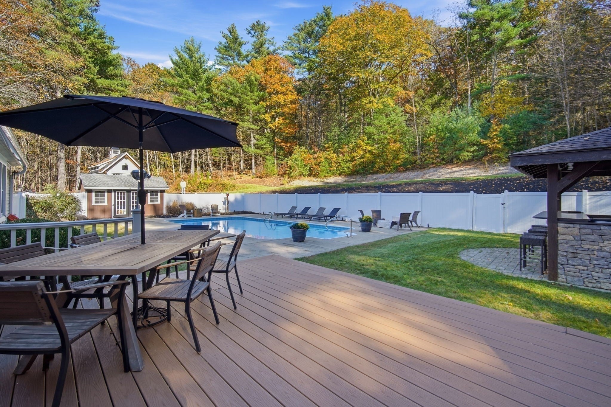 60 E Brimfield Rd, Holland, MA Photo #32