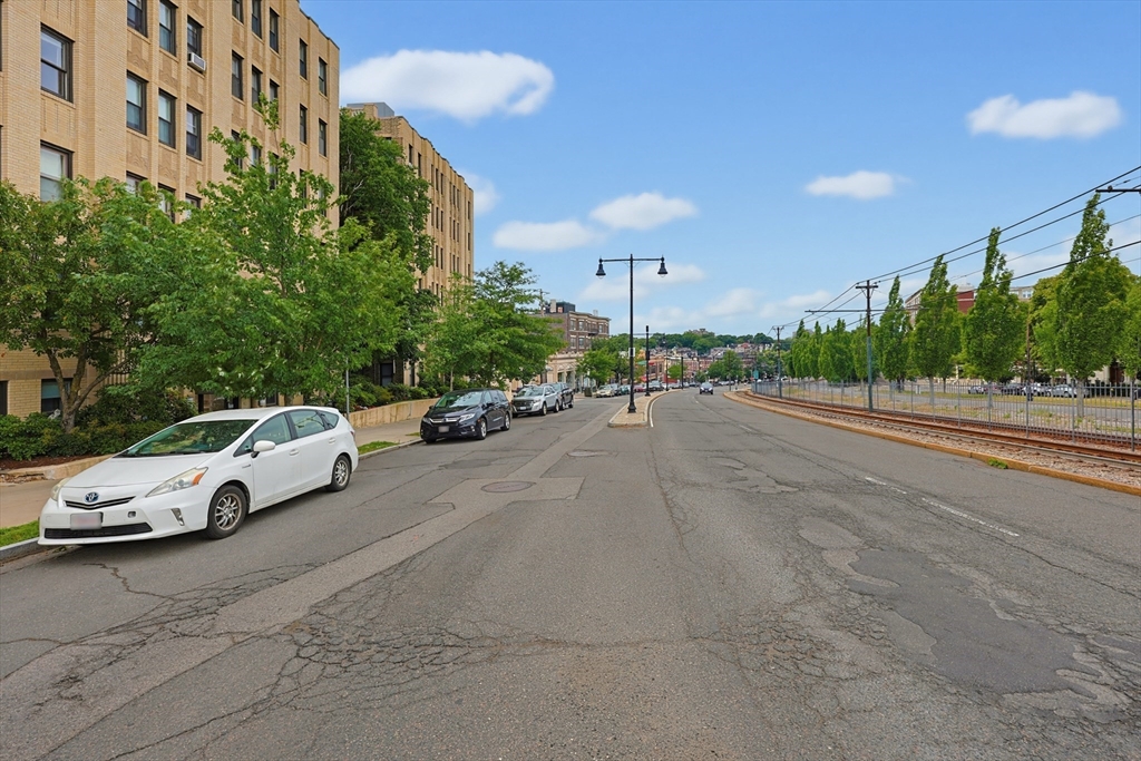 1662 Commonwealth Ave 43