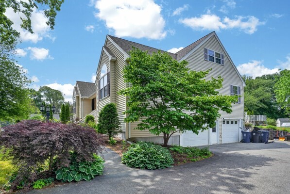 111 Chestnut St