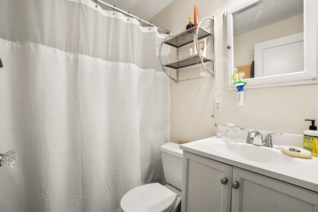 130 Myrtle St #1, Boston, MA Photo #6