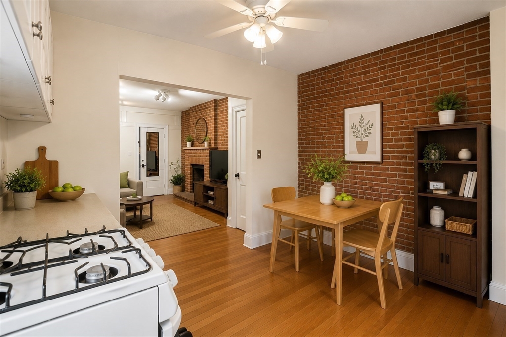 130 Myrtle St #1, Boston, MA Photo #5
