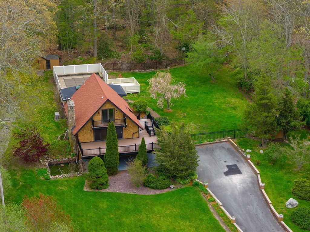 50 Plymouth Blvd
