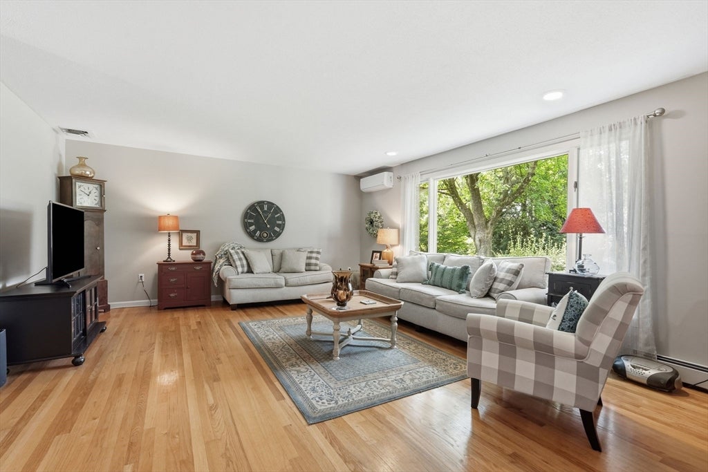 22 Williston Dr, Longmeadow, MA, 22 Williston Dr, Longmeadow, MA Photo #6