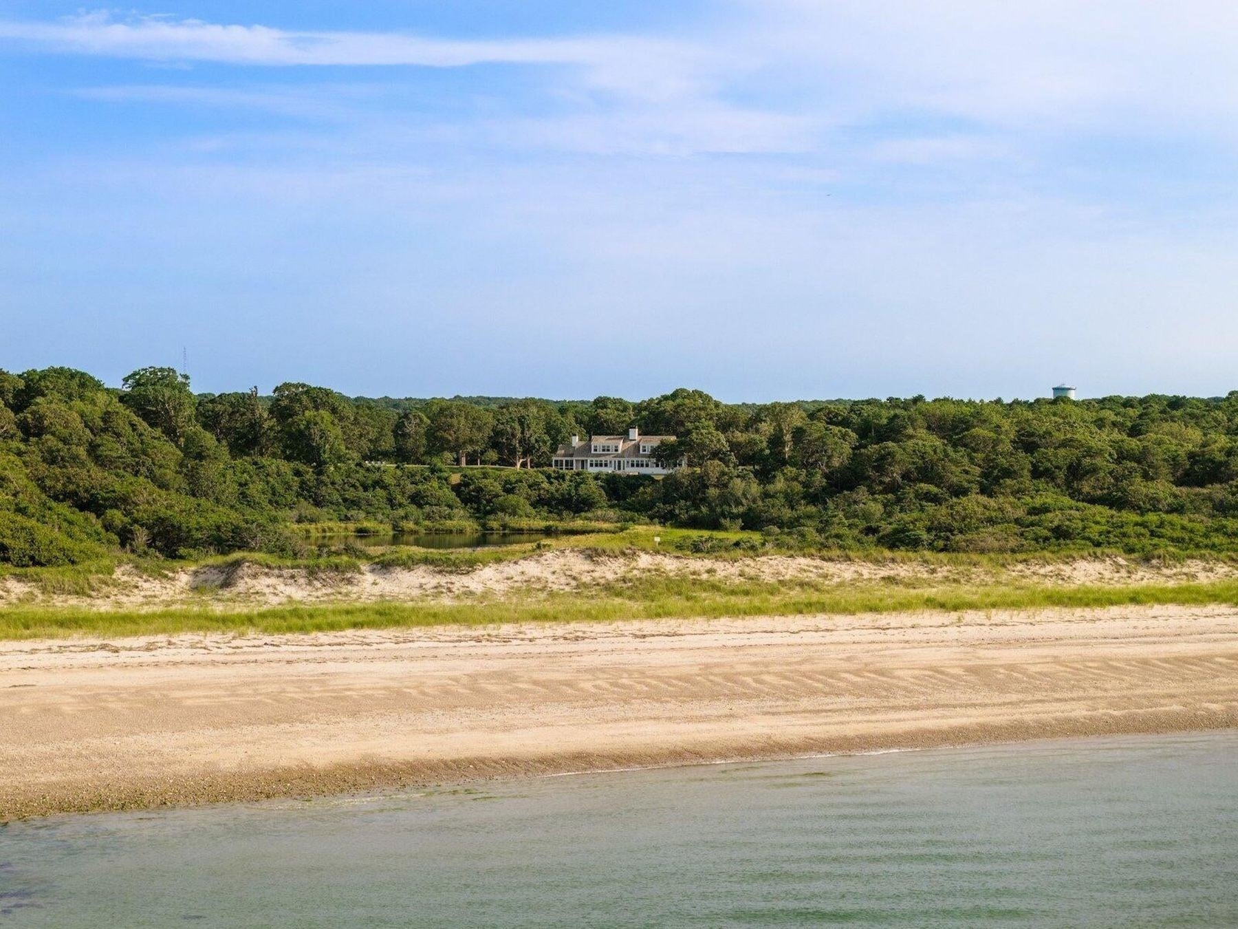 102 Sesuit Neck Rd