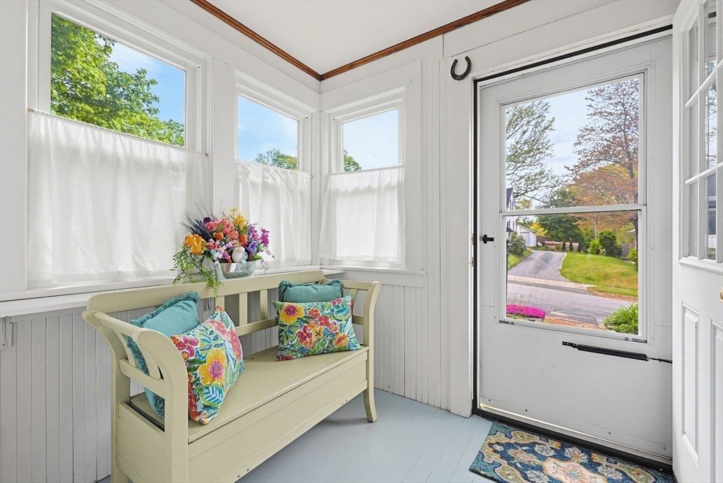 7 Whitin Avenue, Northbridge, MA Photo #5