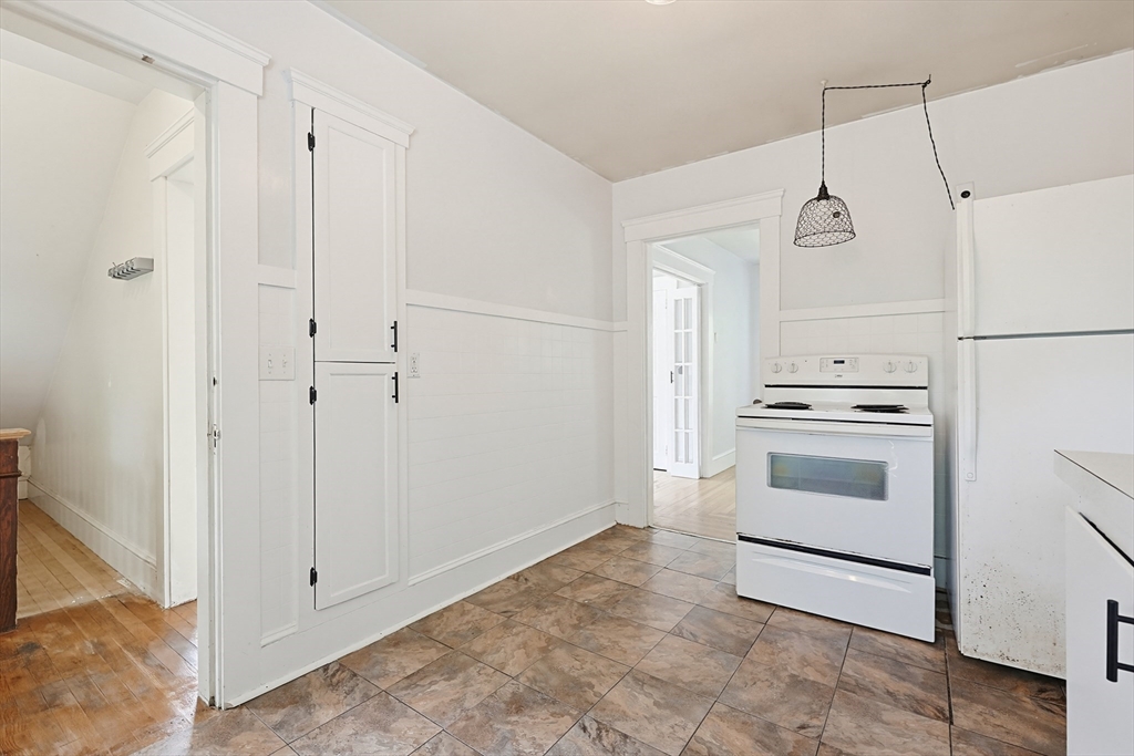 7 Whitin Avenue, Northbridge, MA Photo #36