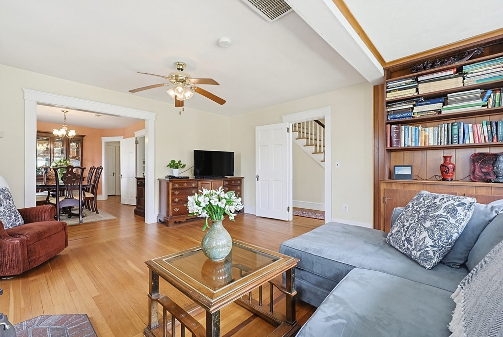 7 Whitin Avenue, Northbridge, MA Photo #9