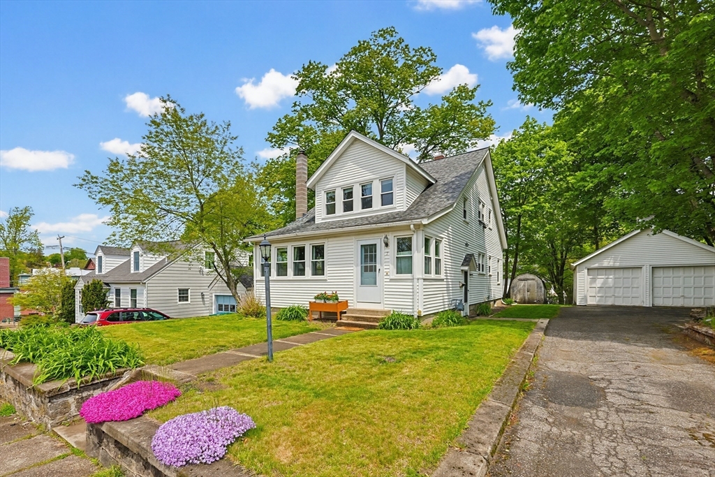 7 Whitin Avenue, Northbridge, MA Photo #2