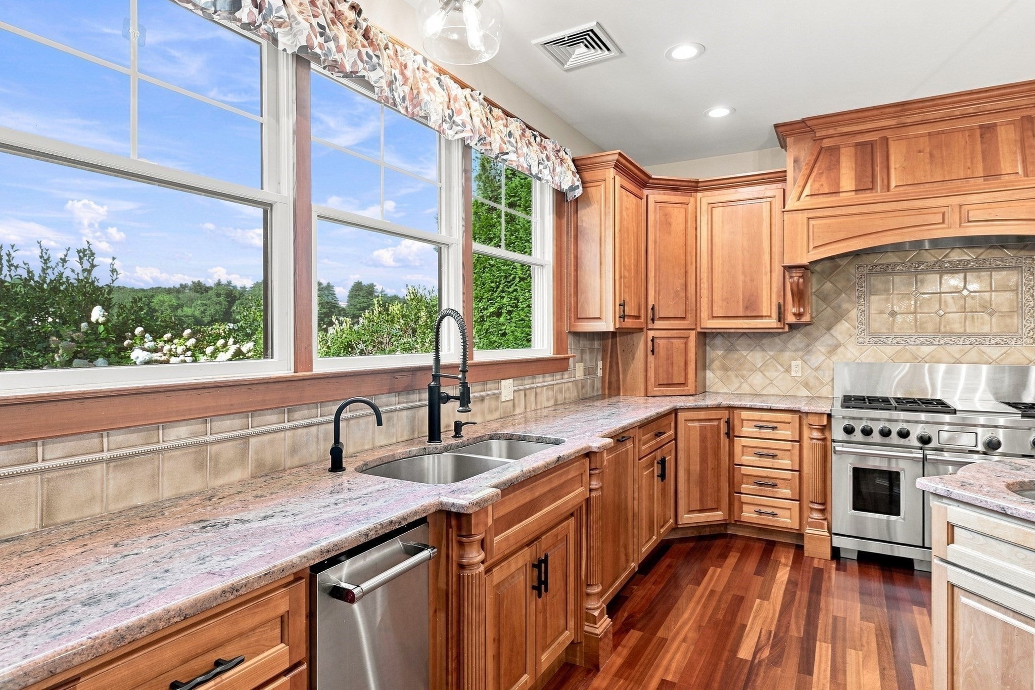 20 Bungalow Point, Wilbraham, MA, 20 Bungalow Point, Wilbraham, MA Photo #6