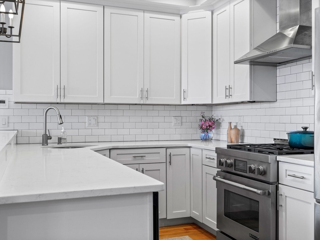 49 Coffey St B