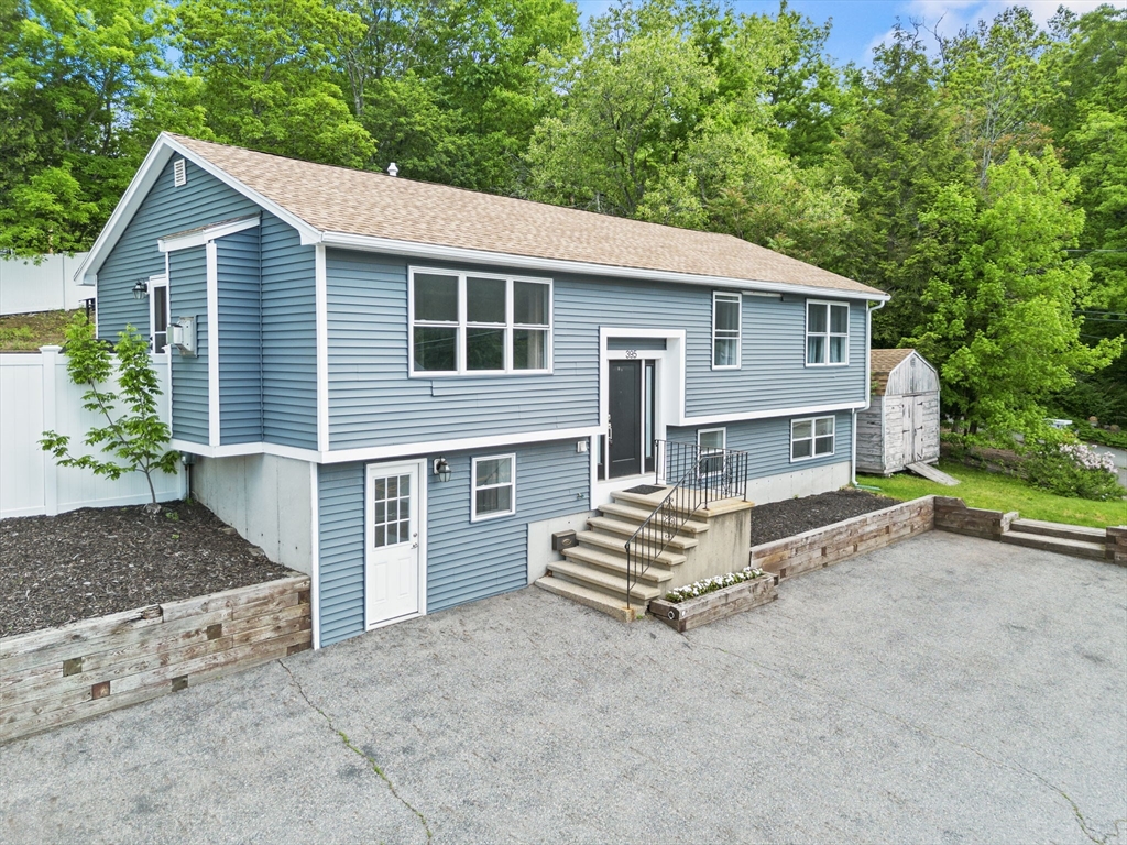 395 Lowell Street