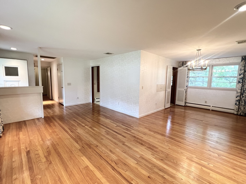 216 Bel Air Dr