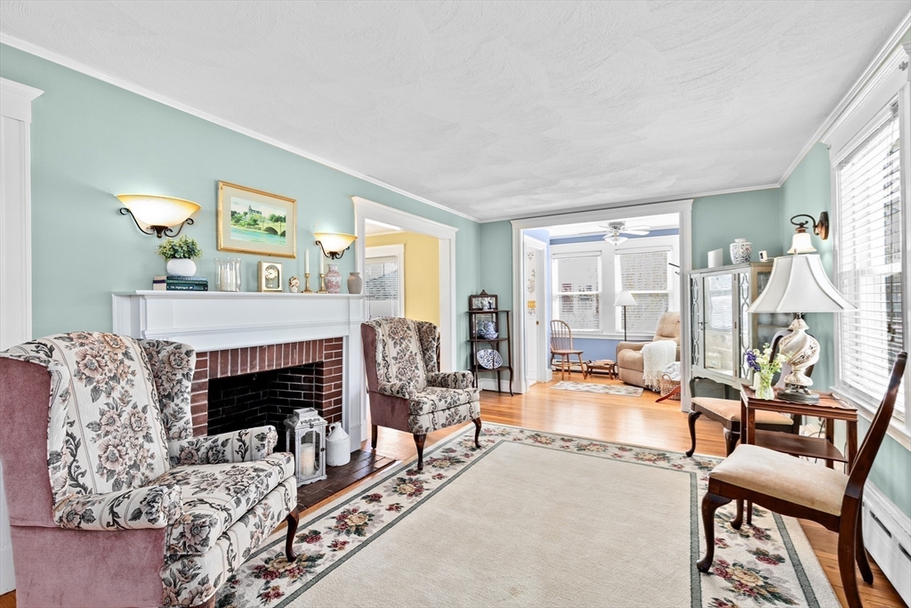 36 Bayfield Rd S