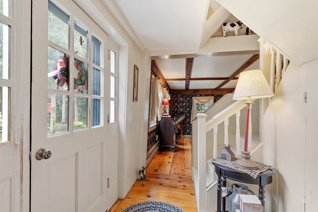 10 Garrison St