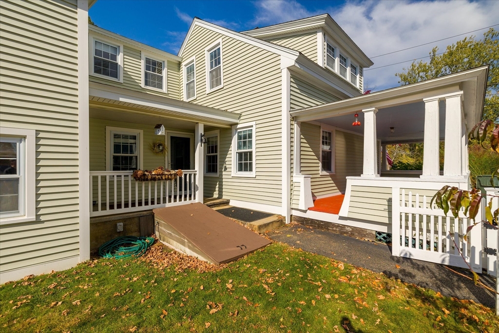 55 Maple St