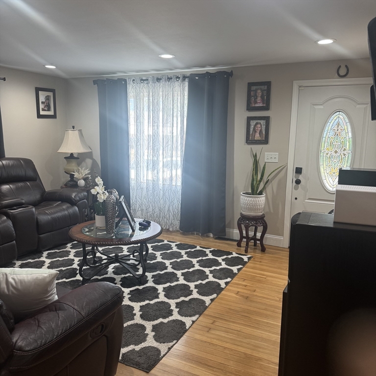 34 Ridge Dr