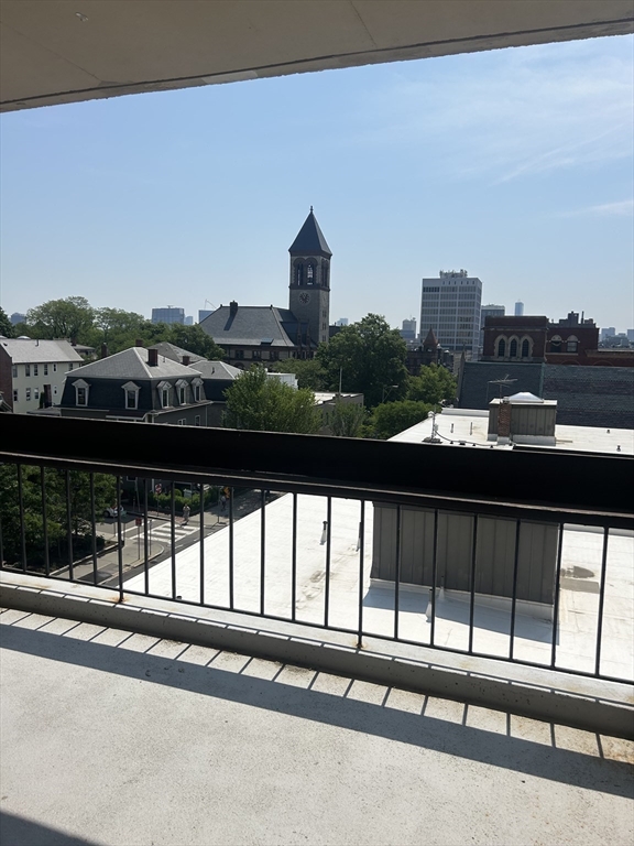 Cambridge, Massachusetts 02139, United States, 2 Bedrooms Bedrooms, ,2 BathroomsBathrooms,Residential,Active,148721