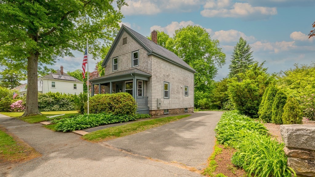 120 Pine St