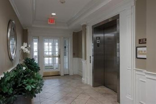 1104 Davenport Ave 1104